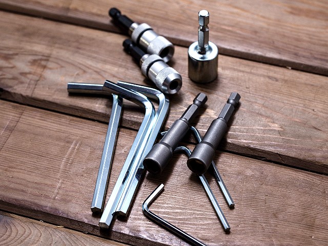 HAND TOOLS